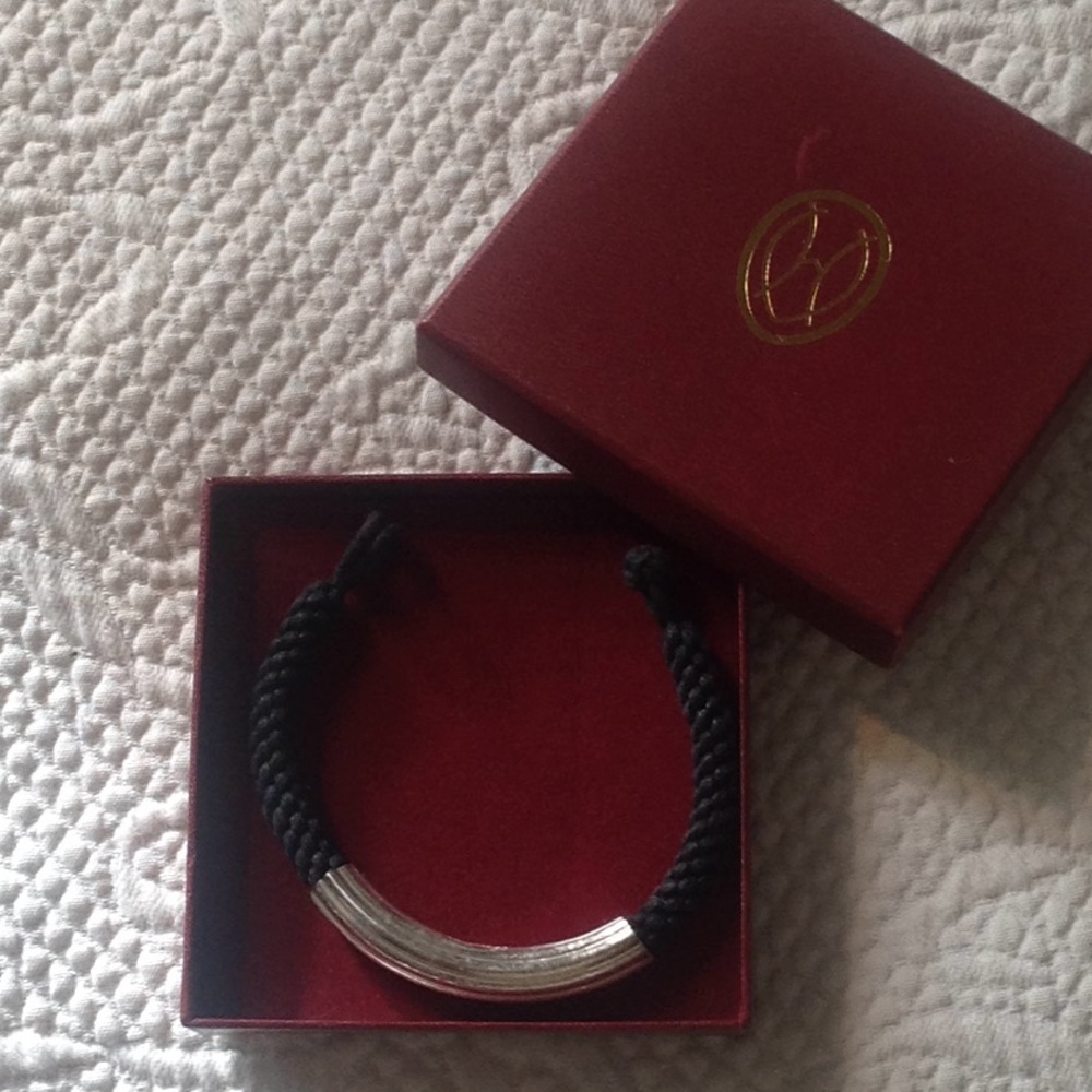 Knot black and silver bracelet